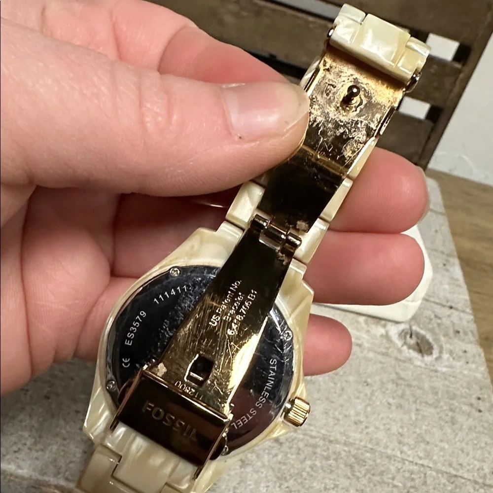 *Brand new battery* Fossil great shape Riley multi function crystallized watch - Picture 7 of 8